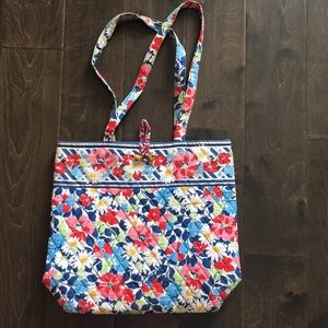 Vera Bradley Summer Cottage Tote
